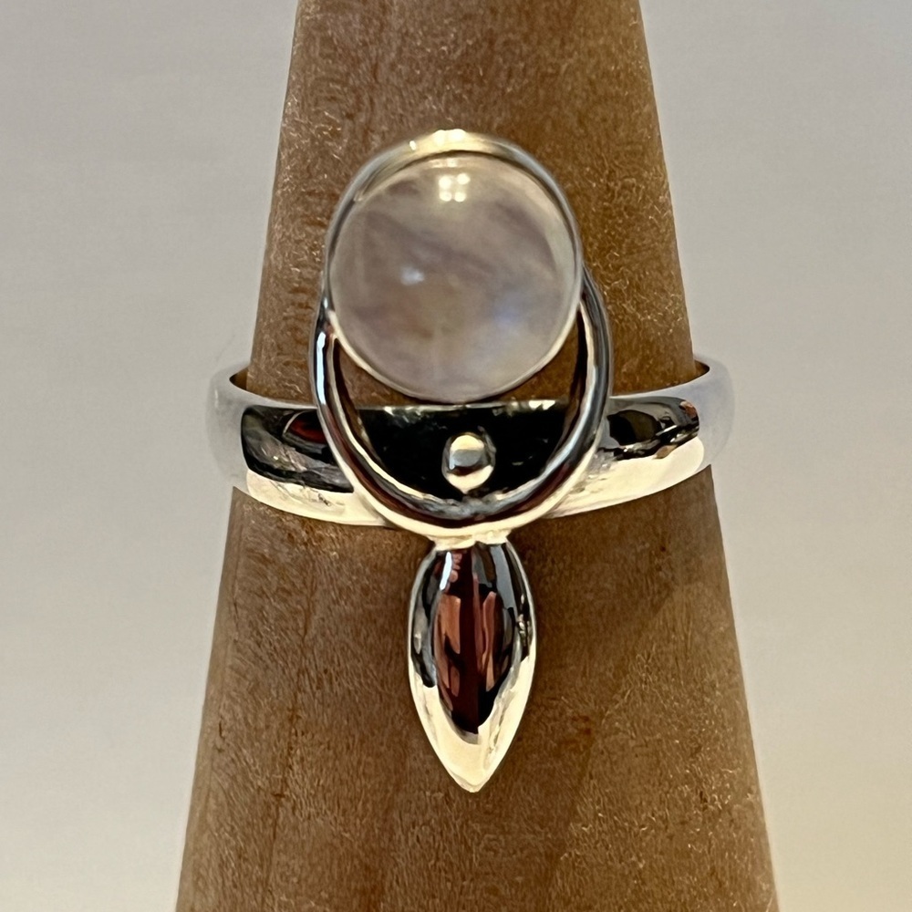925 STERLING SILVER GODDESS WITH MOONSTONE RING VARIOUS SIZES